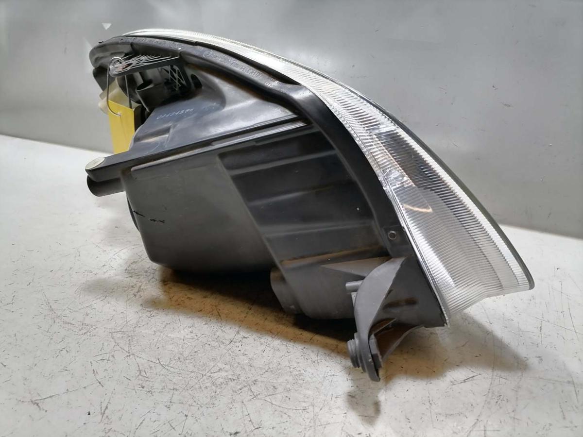 Skoda Fabia 2 original Scheinwerfer vorn links Halogen H4 Bj.2009